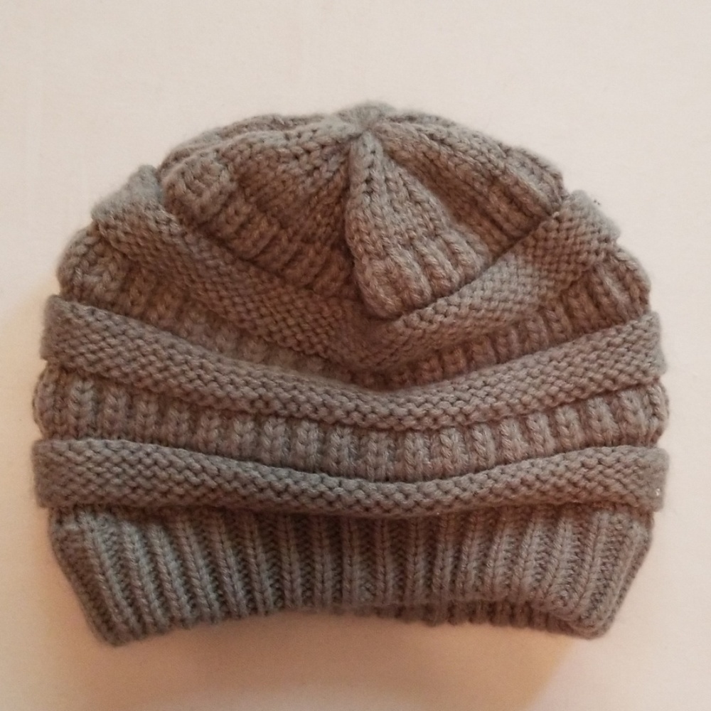 Grey beanie